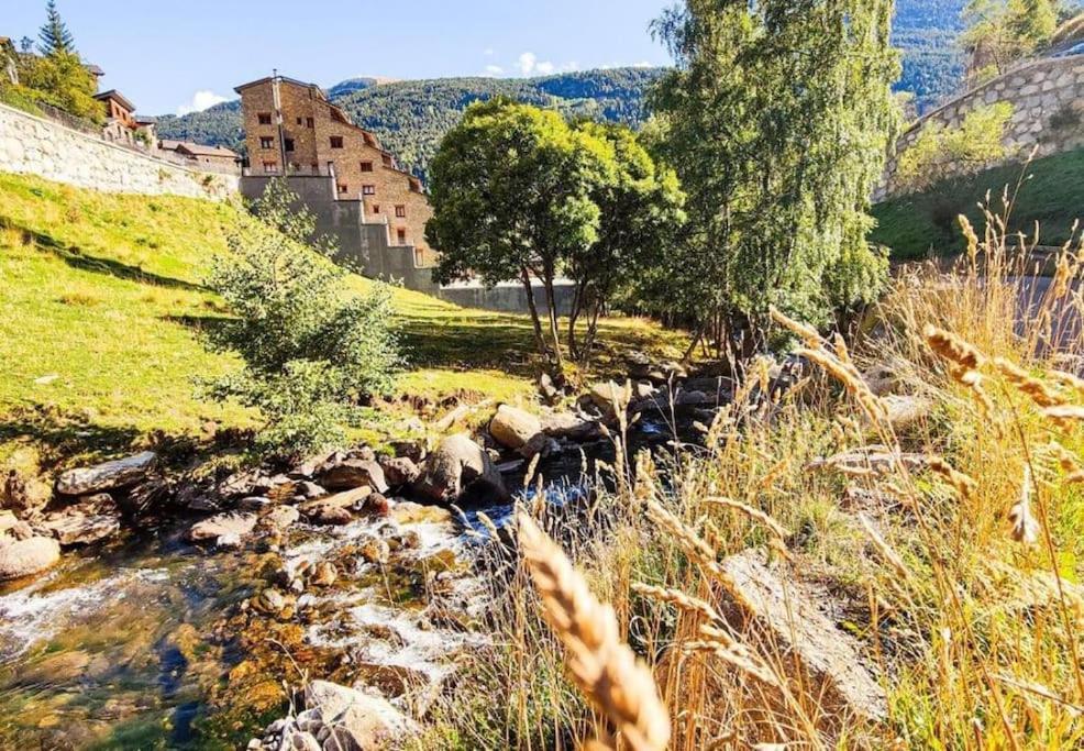 Unico Piso Colorido Y Divertido En Ransol - Increibles Vistas Al Rio Y Naturaleza - Ideal Familias L By Bonesvacances Andorra la Vella Exterior photo